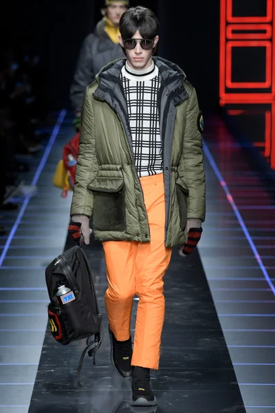 Look 51